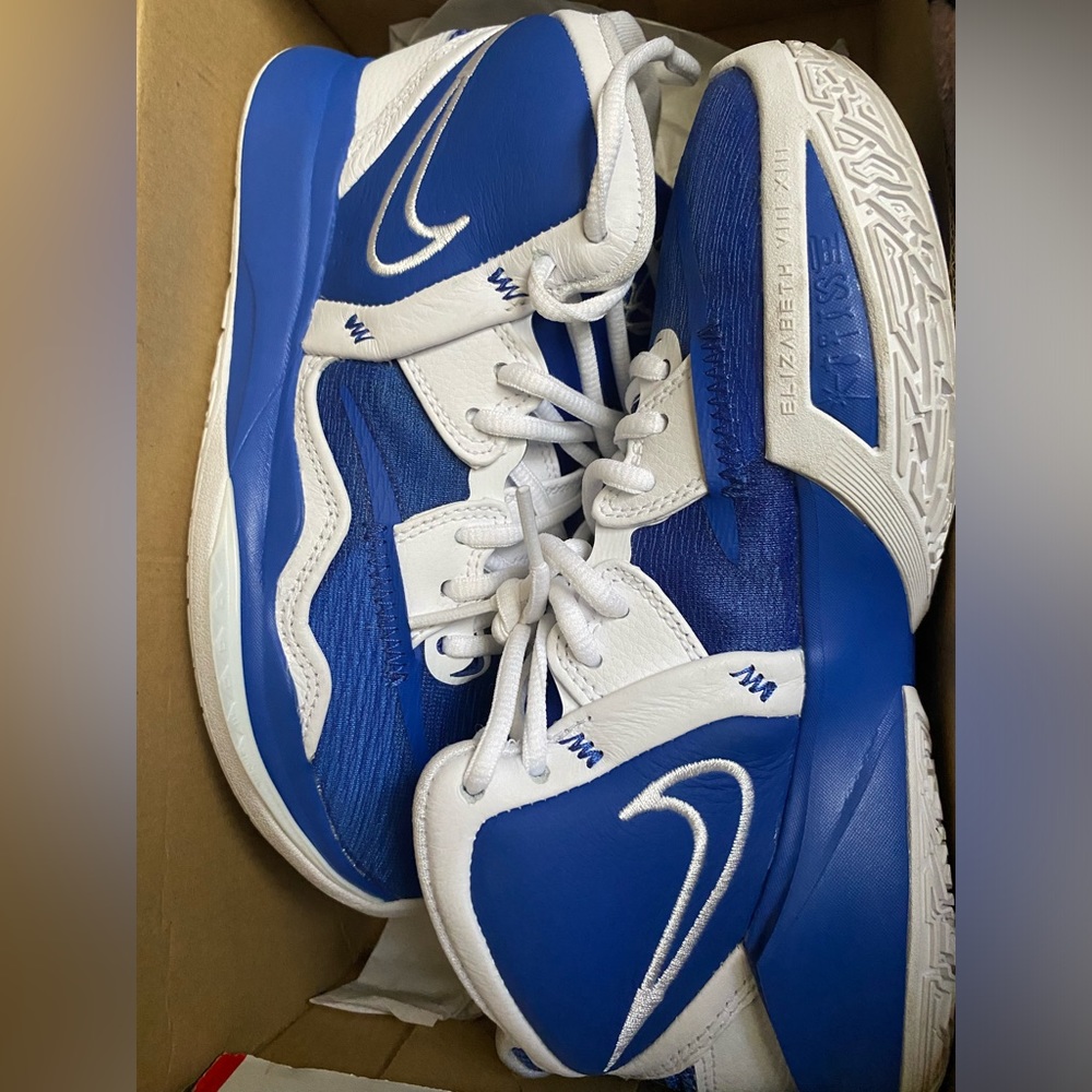 Nike Kyrie Infinity